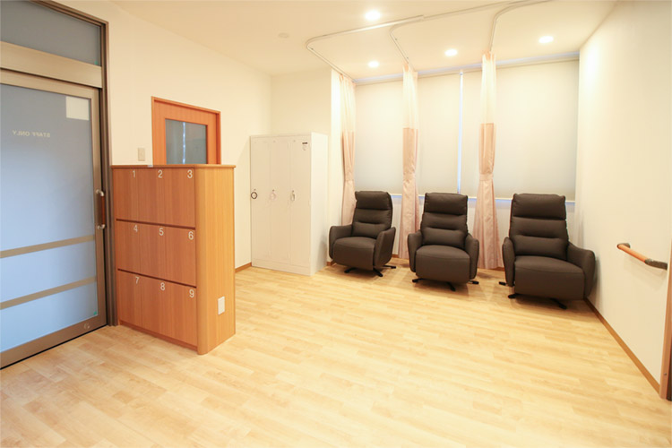 手術待合室